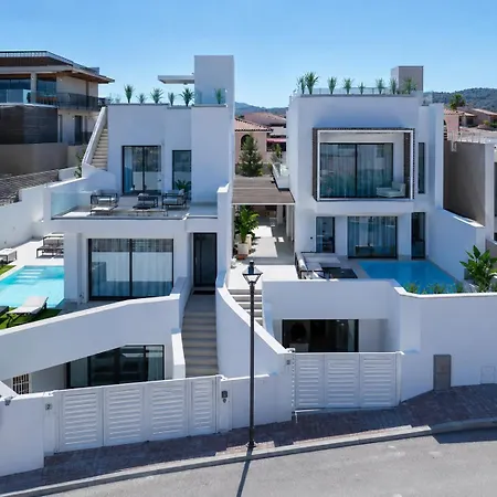 Villa Aramis - 3br With Pool, Roof-top Terrace & Sea View, Sardinia